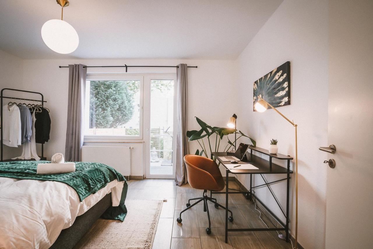 Design Apartment in City Lübeck with Terrace - Kingsize - 1,2km to city center - 62qm - Netflix Exterior foto