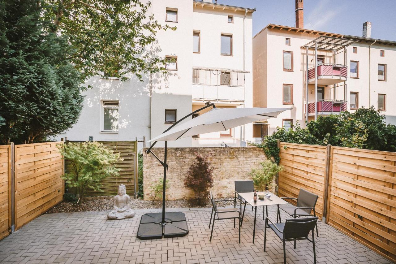Design Apartment in City Lübeck with Terrace - Kingsize - 1,2km to city center - 62qm - Netflix Exterior foto