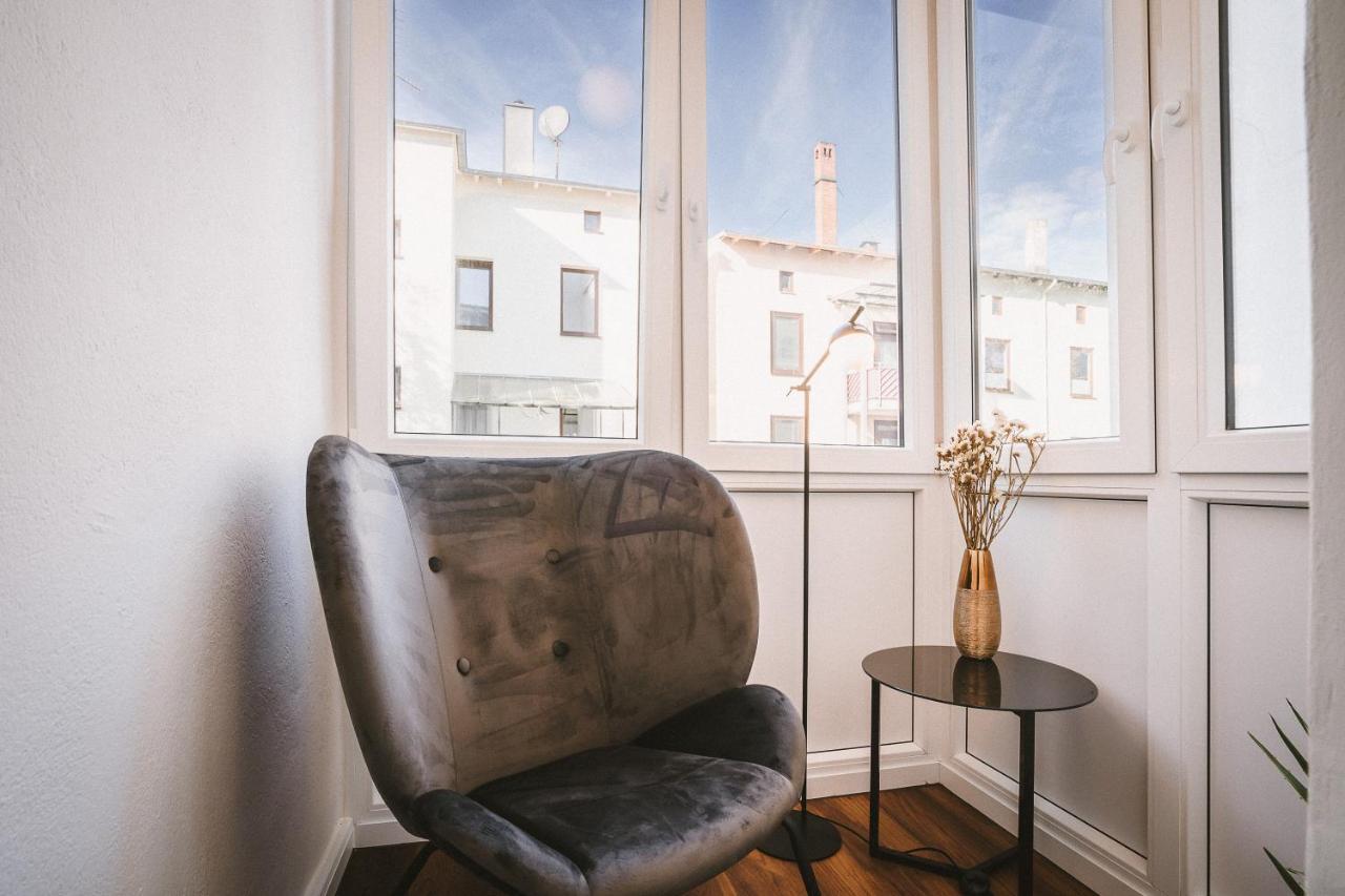 Design Apartment in City Lübeck with Terrace - Kingsize - 1,2km to city center - 62qm - Netflix Exterior foto