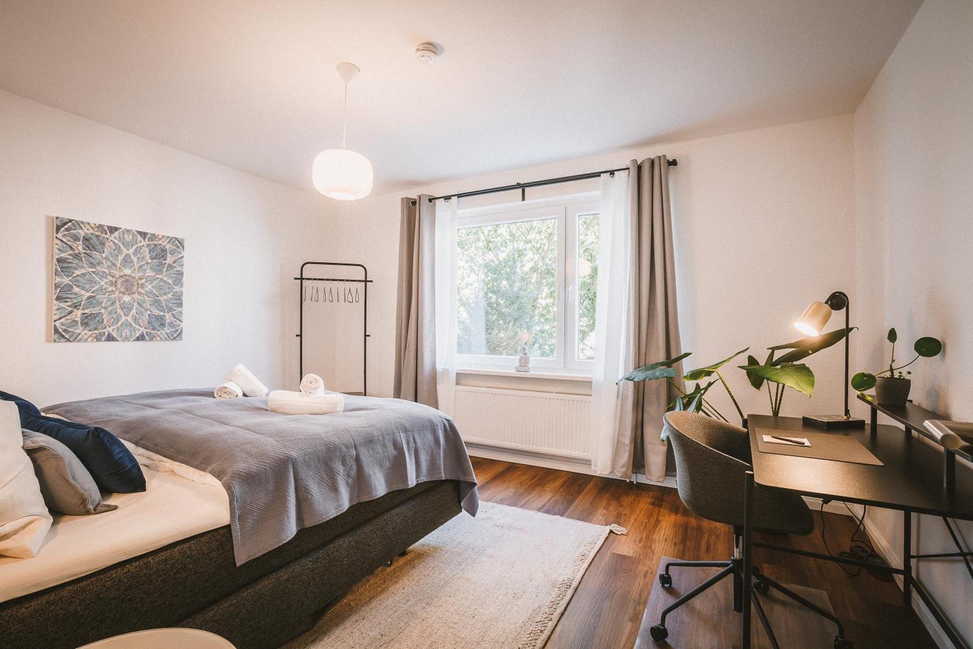 Design Apartment in City Lübeck with Terrace - Kingsize - 1,2km to city center - 62qm - Netflix Exterior foto
